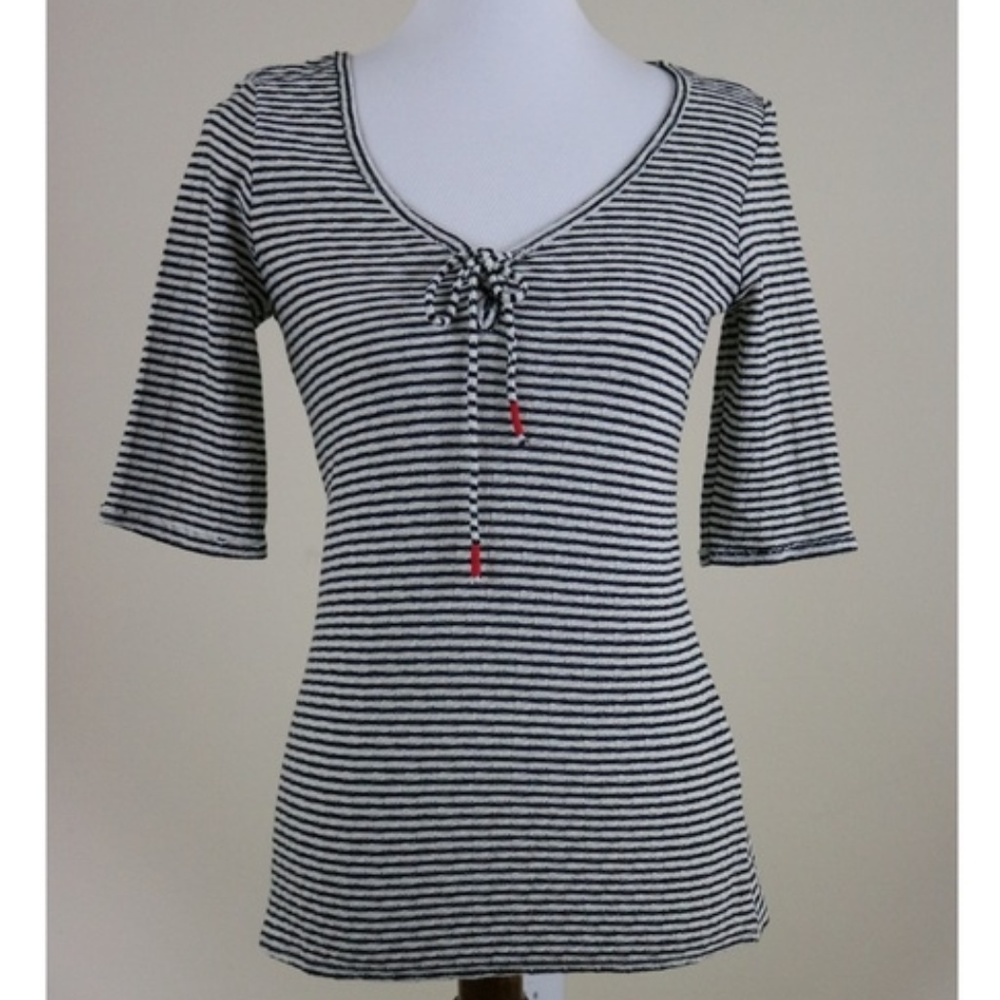 Lucky Brand Women's Top, 3/4 sleeve, Size Medium - Picture 2 of 8